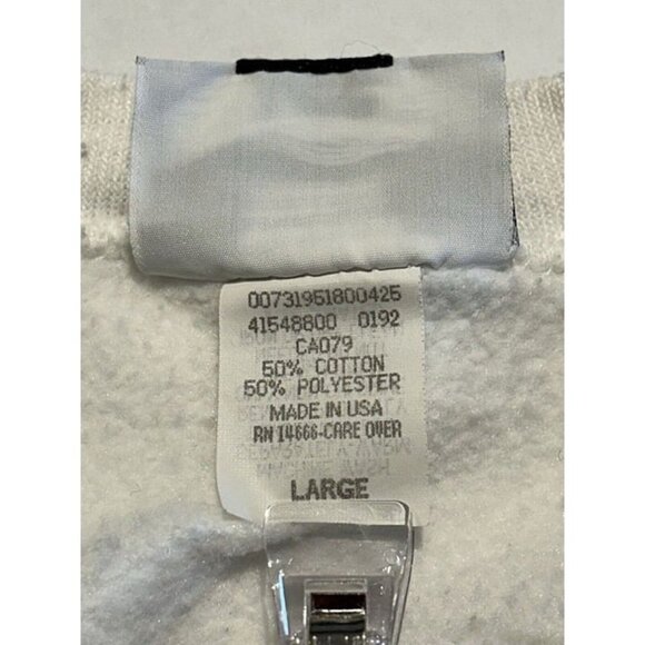 Rare Vintage Large NYC CARNEGIE HALL White Embossed Sweatshirt Classical Music - Picture 5 of 7